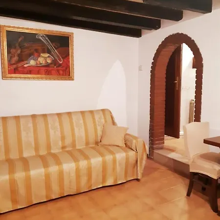 Laura San Marco Apartment